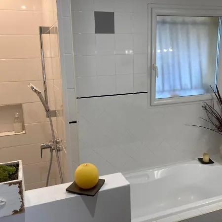 Au Bras D'argent Lea Et Vincent Bed & Breakfast Auros