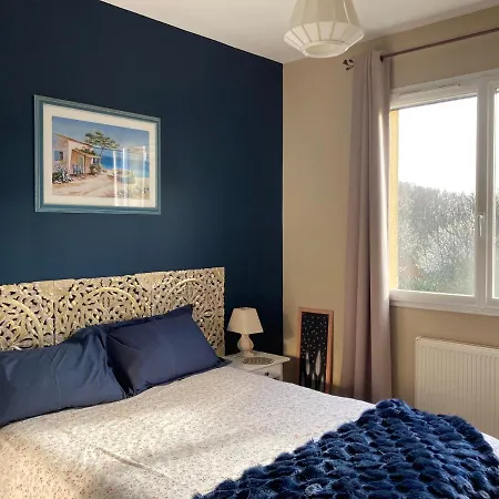 Au Bras D'argent Lea Et Vincent Bed & Breakfast