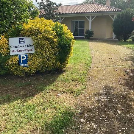 Au Bras D'argent Lea Et Vincent Bed & Breakfast *